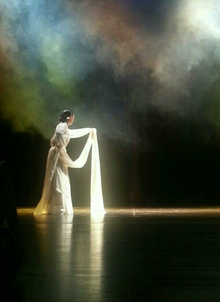 한누리예술단 명주 춤 공연